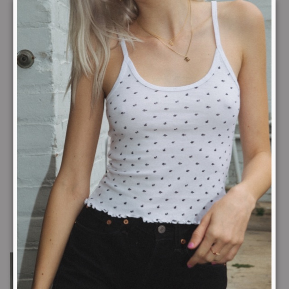 BRAND NEW Brandy Melville Kimbell Top
